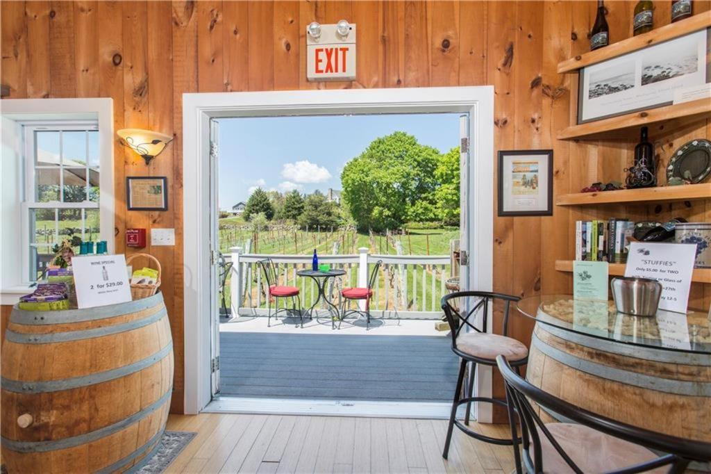 The Langworthy Inn & Winery Уэстерли Экстерьер фото